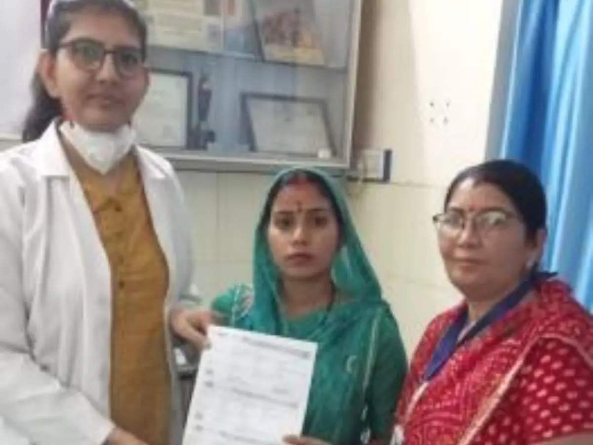 PM सुरक्षित मातृत्व अभियान में गर्भवती महिलाओं के स्वास्थ्य की हुई जांच, सोनोग्राफी के लिए मिला वाउचर PM सुरक्षित मातृत्व अभियान में गर्भवती महिलाओं के स्वास्थ्य की हुई जांच, सोनोग्राफी के लिए मिला वाउचर