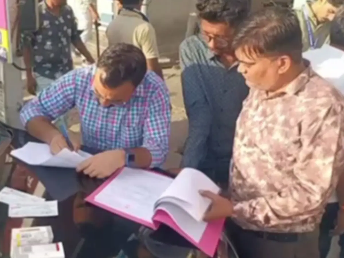 चिकित्सा विभाग की सोजत में कार्रवाई, दो लैब को सील किया गया चिकित्सा विभाग की सोजत में कार्रवाई, दो लैब को सील किया गया