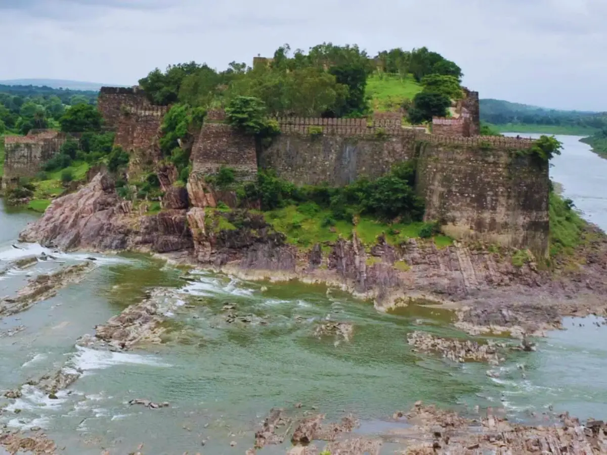 भव्य जौहर कुंड