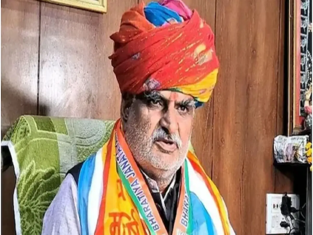 Rajasthan Politics: मंत्री खर्रा ने रावण-कंस से की डोटासरा की तुलना, बोले - उनकी बातों में अभिमान... Rajasthan Politics: मंत्री खर्रा ने रावण-कंस से की डोटासरा की तुलना, बोले - उनकी बातों में अभिमान...