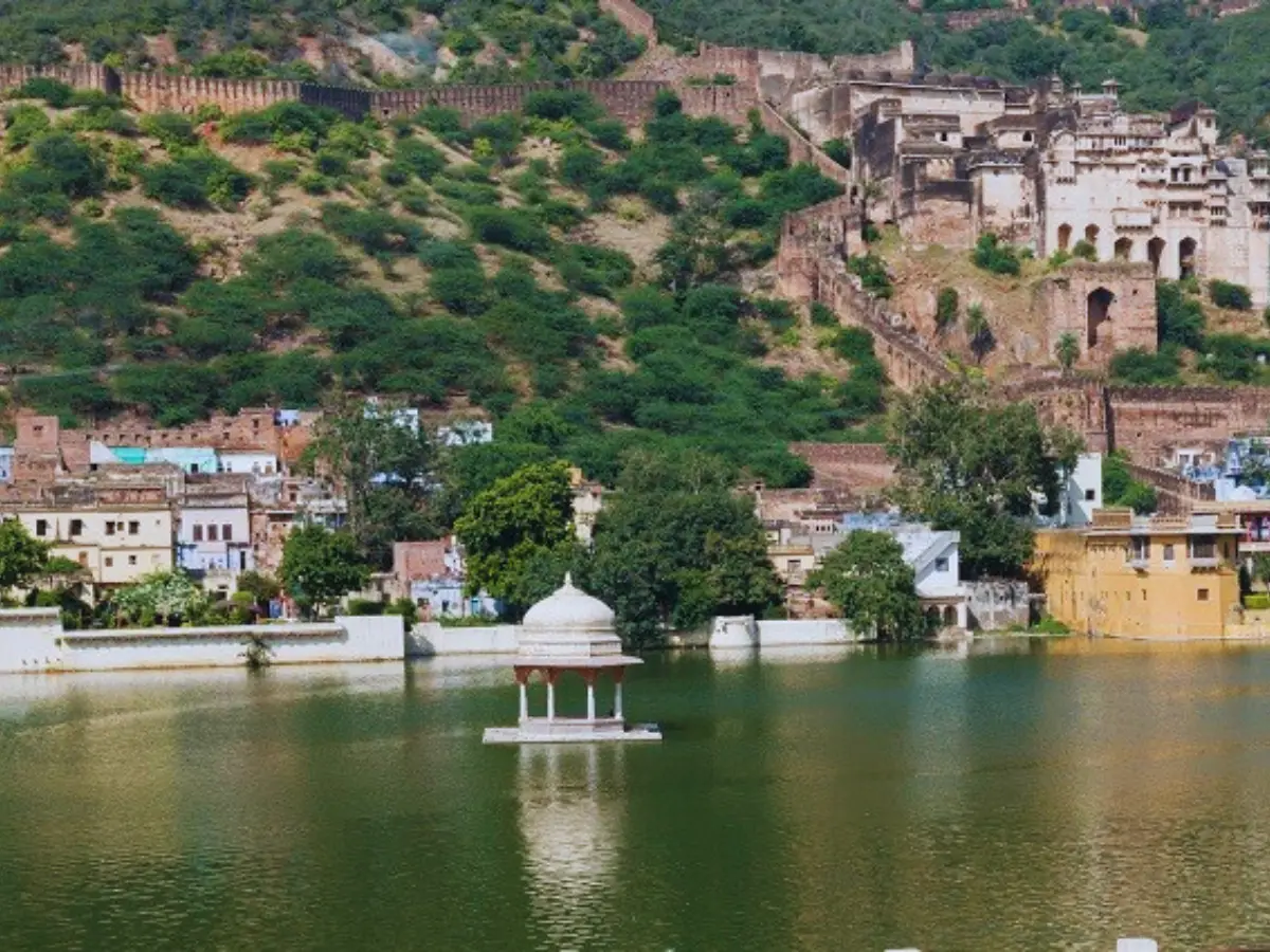 पर्यटकों का आकर्षण