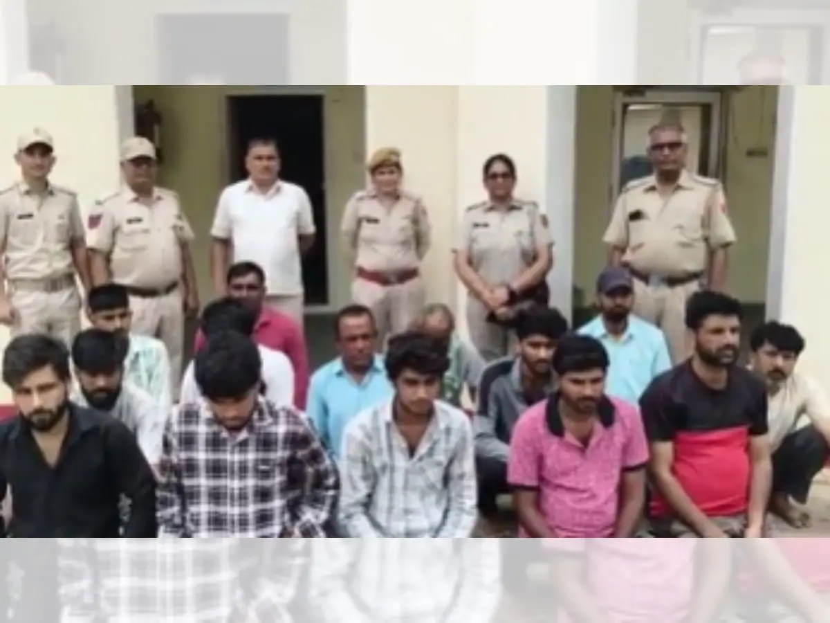 Sikar News: कानून से खिलवाड़ करने वालों के खिलाफ सीकर पुलिस की बड़ी कार्रवाई, 31 ठिकानों पर दबिश, 11 आरोपी गिरफ्तार