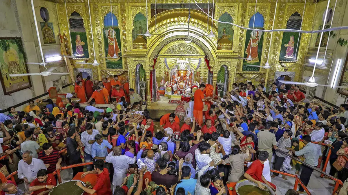 हर बुधवार लगता है मेला