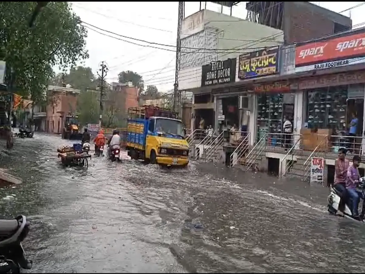 Alwar News: प्री-मानसून ने खोली नगर निगम की पोल, अतुल्य अलवर अभियान भी हुआ फेल