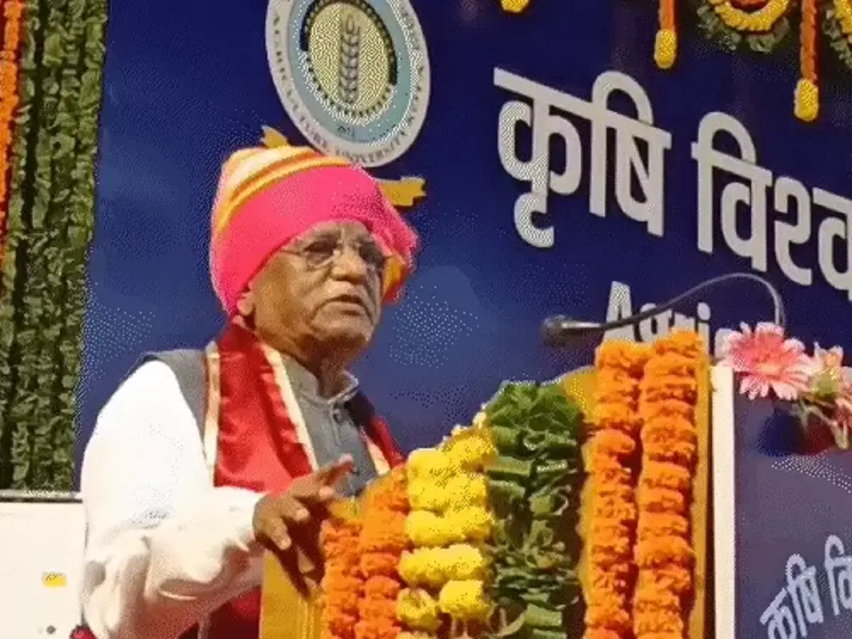 कोटा कृषि विश्वविद्यालय पहुंचे राज्यपाल, कहा- महिलाओं की बढ़ रही संख्या, सुनाई सांप की कहानी कोटा कृषि विश्वविद्यालय पहुंचे राज्यपाल, कहा- महिलाओं की बढ़ रही संख्या, सुनाई सांप की कहानी