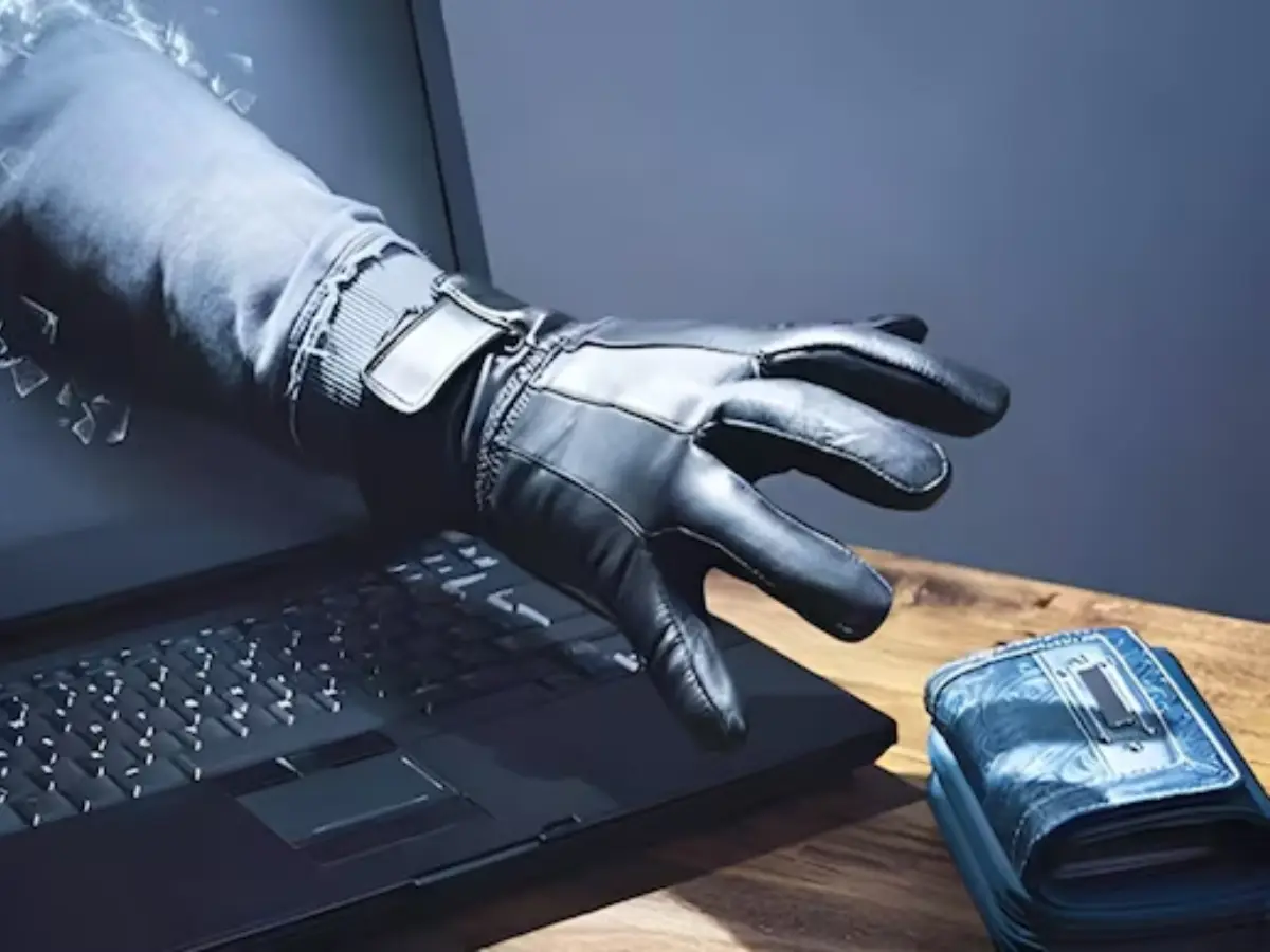 Churu News: मास्टरमाइंड नहीं खाताधारक ही कर रहे थे साइबर फ्रॉड, पुलिस ने 3 आरोपियों को दबोचा Churu News: मास्टरमाइंड नहीं खाताधारक ही कर रहे थे साइबर फ्रॉड, पुलिस ने 3 आरोपियों को दबोचा