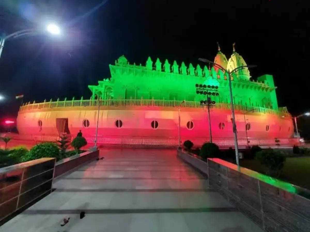 रंग-बिरंगी लाइट