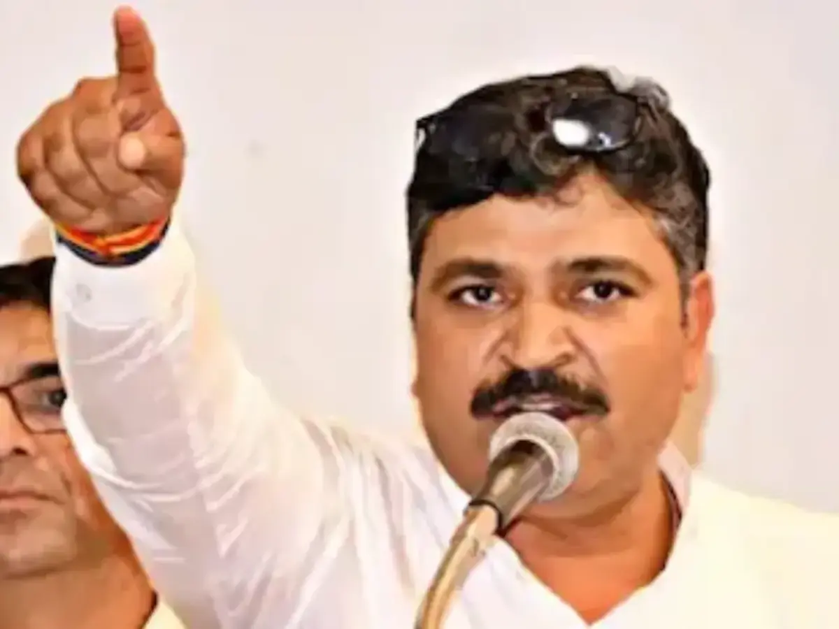 Rajasthan IAS Transfer: तबादला सूची पर सियासी बवाल, नेता प्रतिपक्ष टिकाराम जूली ने CMO के अधिकारीयों पर लगाया सेटिंग का आरोप