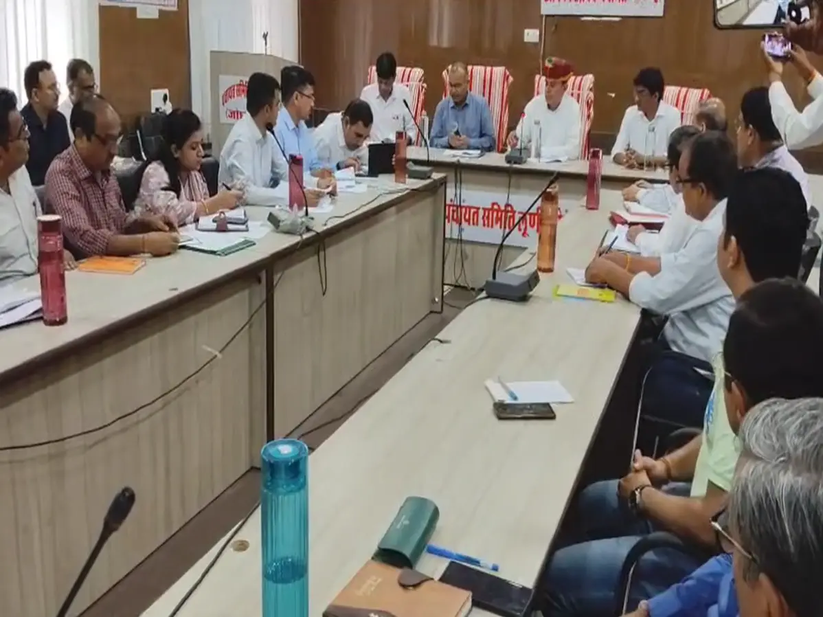 Jodhpur News: पं. दीनदयाल उपाध्याय अंत्योदय संबल पखवाड़े के लिए हुई बैठक, मंत्री जोगराम पटेल ने की अध्यक्षता