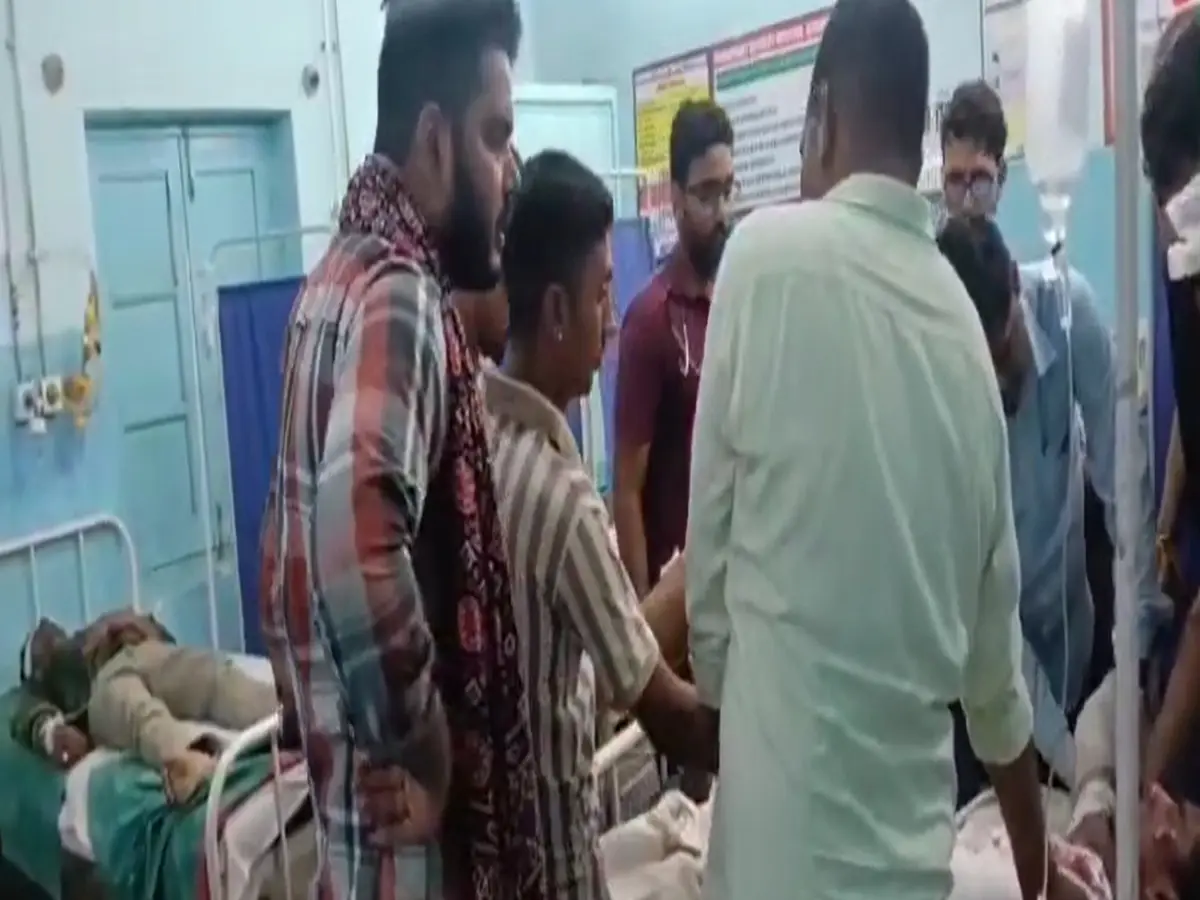 Churu Accident News: अचानक फिसली बाइक और हो गया बड़ा हादसा, 3 युवक घायल