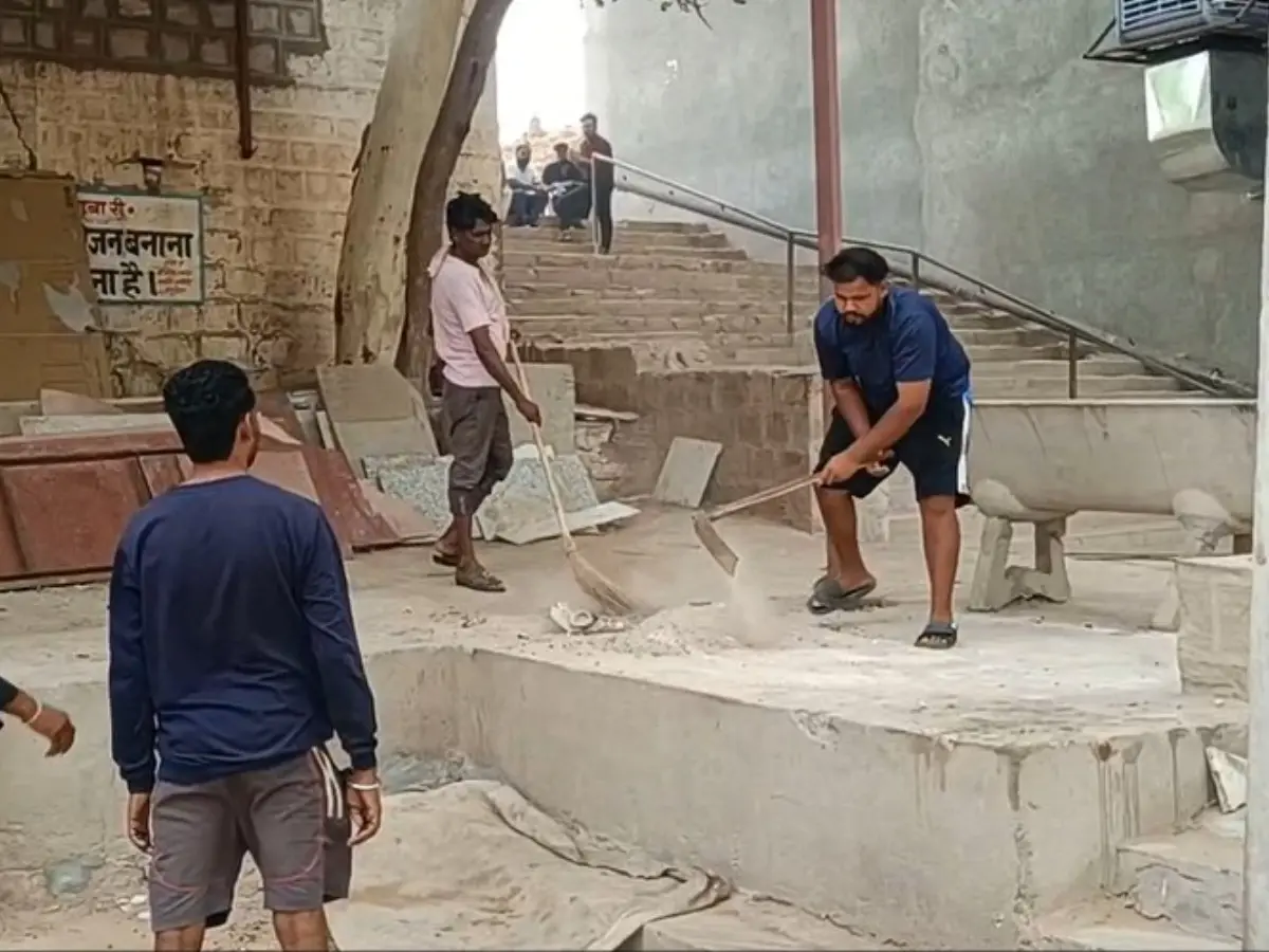 जैसलमेर में दूज की पूर्व संध्या पर चलाया धार्मिक स्थल रामदेवरा में विशेष सफाई अभियान
