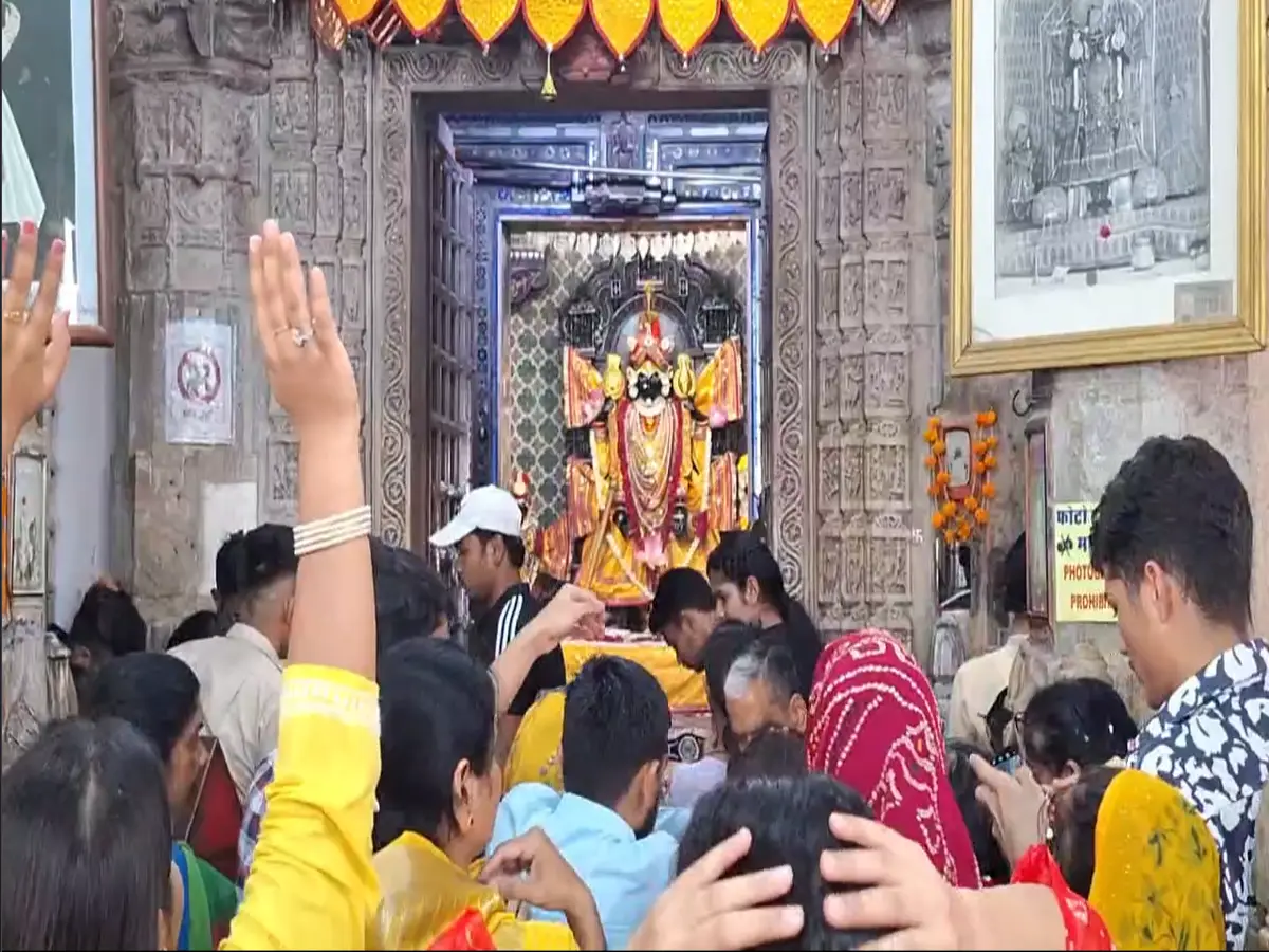 रथ के आकार और स्वागत द्वार की विशेष अपील