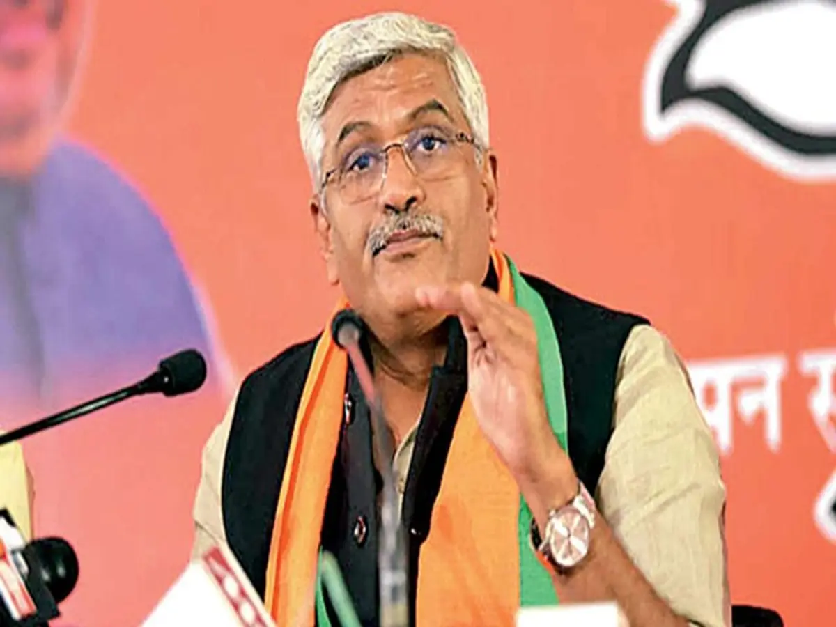 Rajasthan Politics: गहलोत को शेखावत का तीखा जवाब, कहा- मुझे बदनाम करने से...