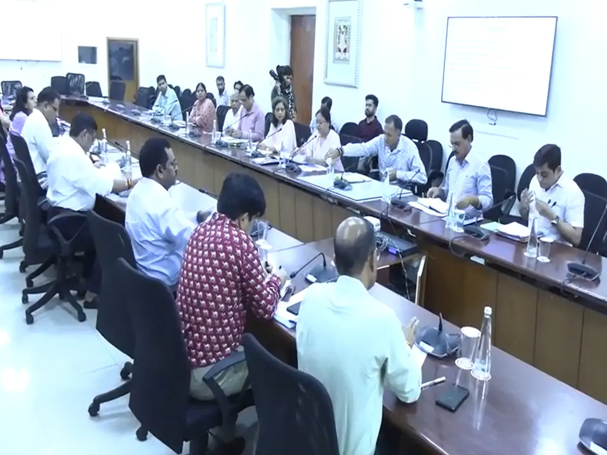 Jaipur News: स्टेट स्टीयरिंग कमेटी ऑन एक्सेसिबल इलेक्शन की बैठक, 'नो वोटर लेफ्ट बिहाइंड’ पर फोकस