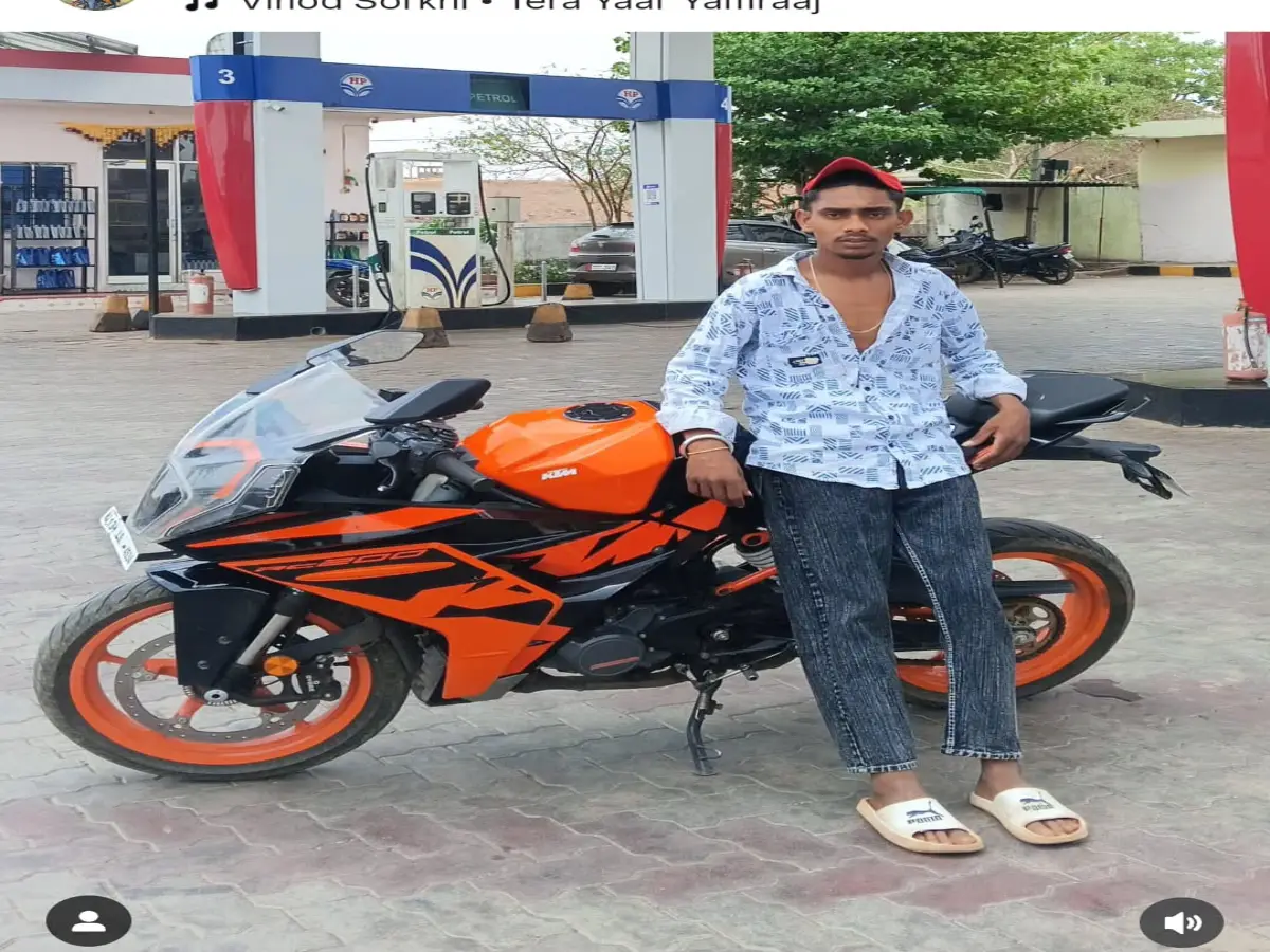 Banswara News: बांसवाड़ा में पुलिया बनी काल! तेज बहाव में युवक बहा, 26 घंटे से लापता Banswara News: बांसवाड़ा में पुलिया बनी काल! तेज बहाव में युवक बहा, 26 घंटे से लापता