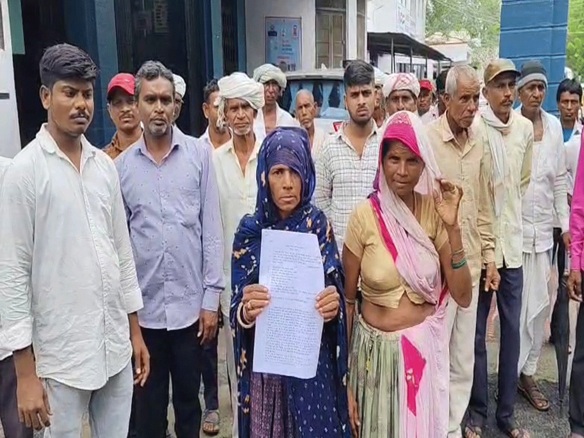 Dungarpur:डेढ़ महीने पहले मिला युवक का शव,गर्लफ्रेंड के घरवालों पर हत्या का आरोप Dungarpur:डेढ़ महीने पहले मिला युवक का शव,गर्लफ्रेंड के घरवालों पर हत्या का आरोप