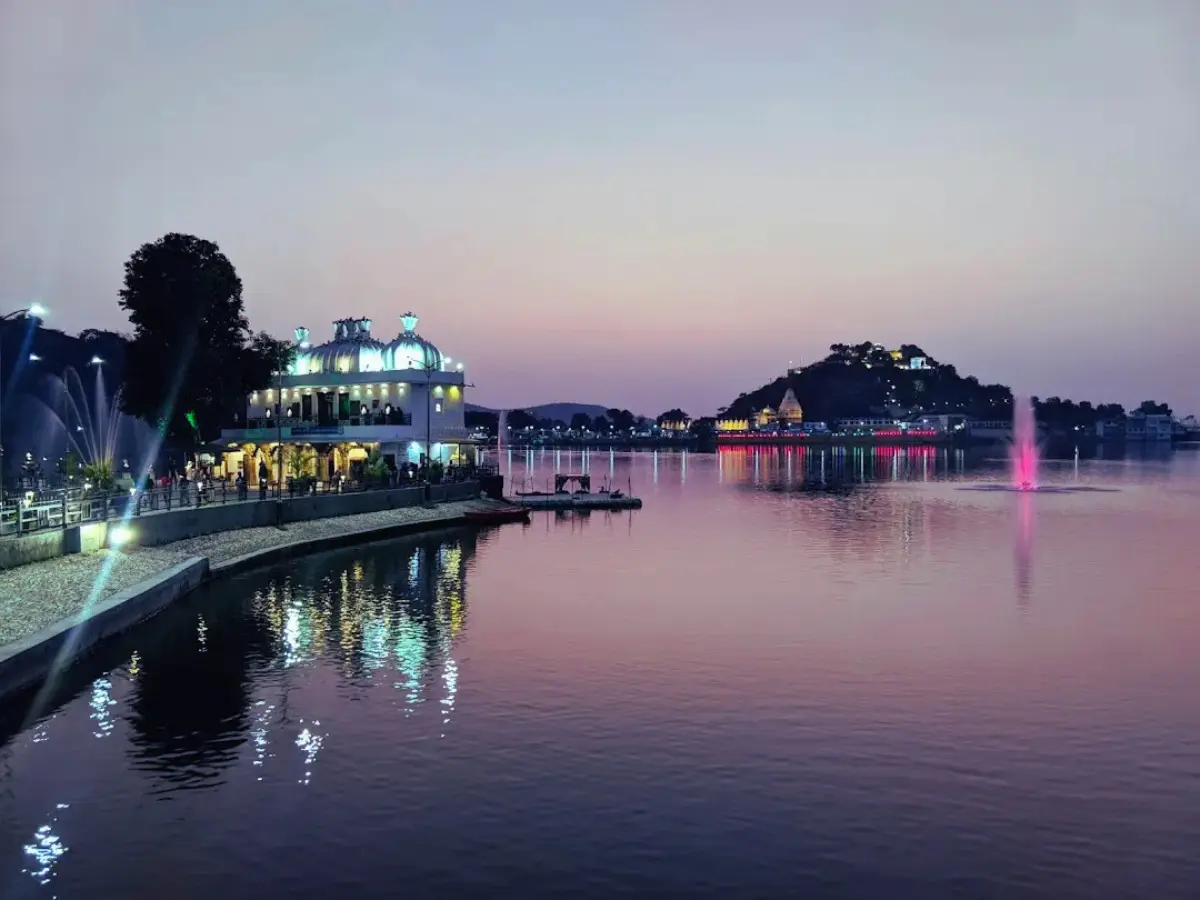 Dungarpur Baadal Mahal