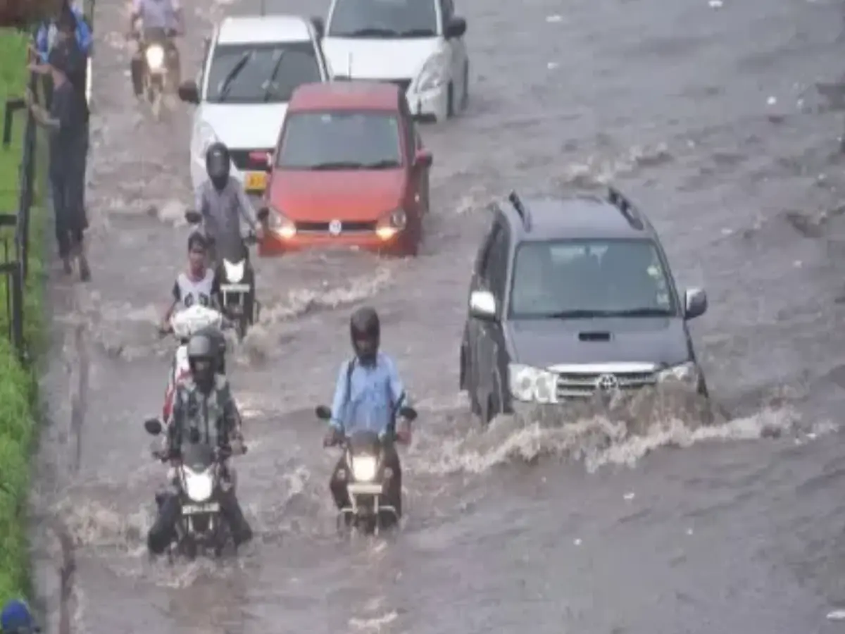 Rajasthan News: हर साल वही हाल! बारिश आई, सड़कें गई… फिर किस पर भरोसा करें? Rajasthan News: हर साल वही हाल! बारिश आई, सड़कें गई… फिर किस पर भरोसा करें?