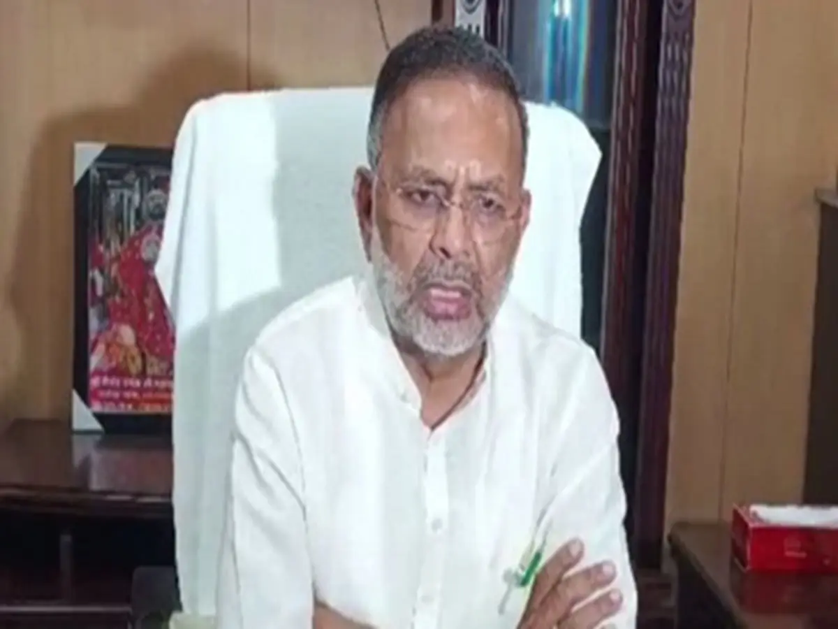 Rajasthan News: 'अंगद के पांव' की तरह जमा बिजली AEn, हटाने के मंत्री नागर के निर्देश भी बेअसर Rajasthan News: 'अंगद के पांव' की तरह जमा बिजली AEn, हटाने के मंत्री नागर के निर्देश भी बेअसर