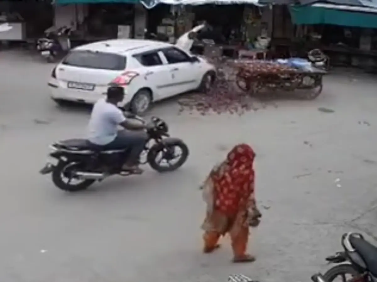 Bhilwara News: भीलवाड़ा में ड्राईवर को मौत के घाट उतारने के बाद आक्रोश, जहाजपुर में भारी तनाव, बाजार बंद Bhilwara News: भीलवाड़ा में ड्राईवर को मौत के घाट उतारने के बाद आक्रोश, जहाजपुर में भारी तनाव, बाजार बंद