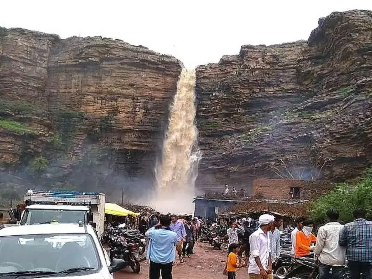 Jhojeshwar Mahadev waterfall