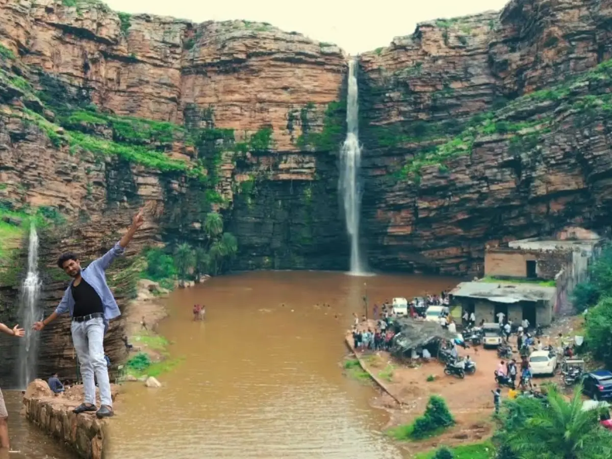 Jhojeshwar Mahadev waterfall