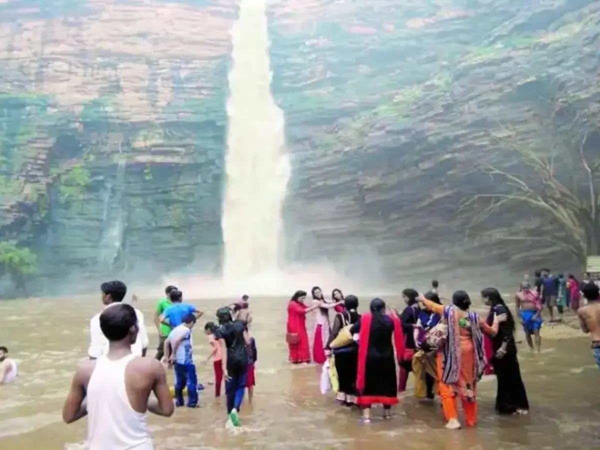 Jhojeshwar Mahadev waterfall