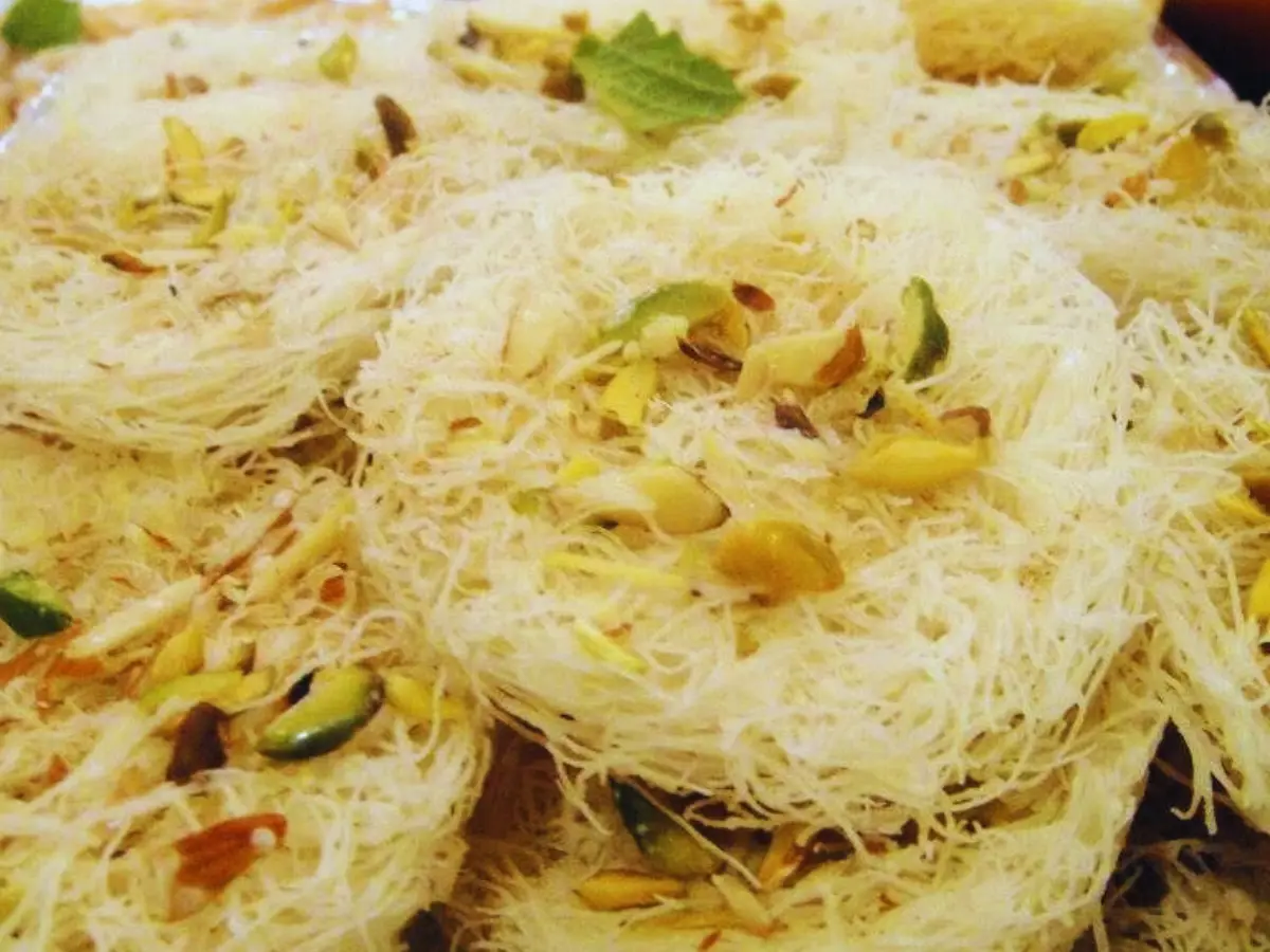 अनोखी धागेदार