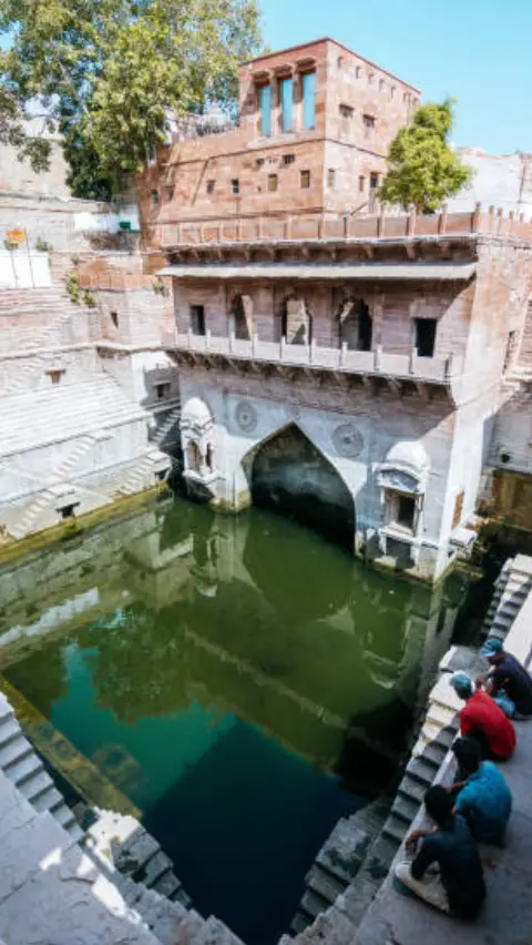 राजस्थान में 18वीं सदीं की बनी ये खूबसूरत बावड़ी, फोटोग्राफी शौकीनों के लिए है स्वर्ग!