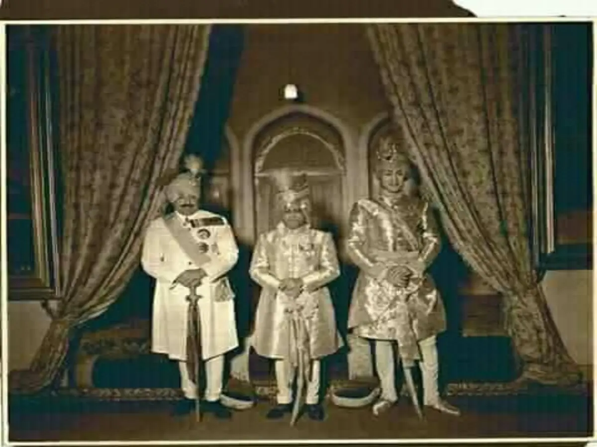 निर्माण