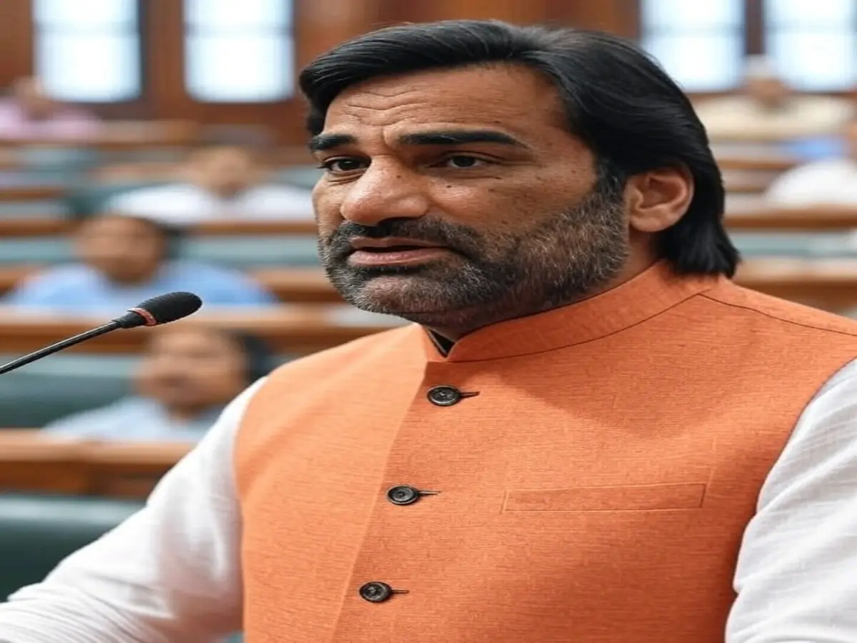 Hanuman Beniwal: हनुमान बेनीवाल संसद में बैठे हीरो-हिरोइनों पर क्या बोले? सोशल मीडिया पर खूब वायरल हो रहा वीडियो