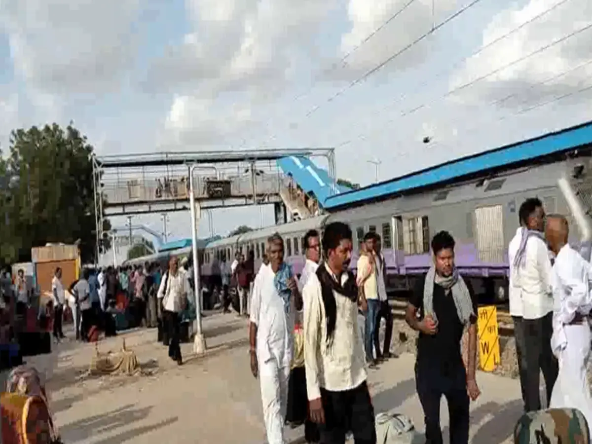 आने वाला है सबसे बड़ा भादवा मेला, रामदेवरा रेलवे स्टेशन का काम नहीं हुआ पूरा आने वाला है सबसे बड़ा भादवा मेला, रामदेवरा रेलवे स्टेशन का काम नहीं हुआ पूरा