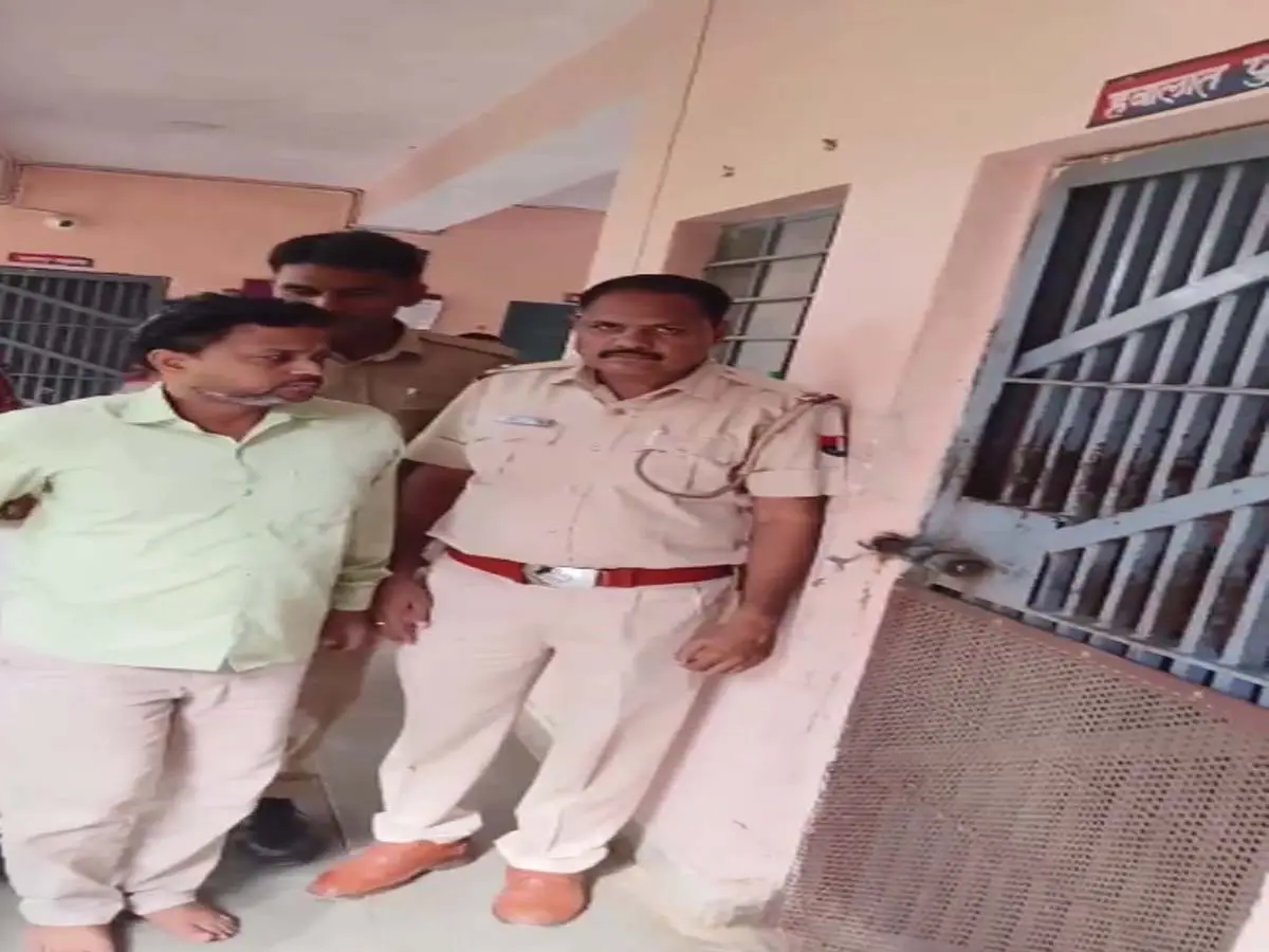 Pratapgarh News : हथियार सप्लाई करने वाले अकंल यूपी से धरे गए, अब पुलिस करेगी सेवा