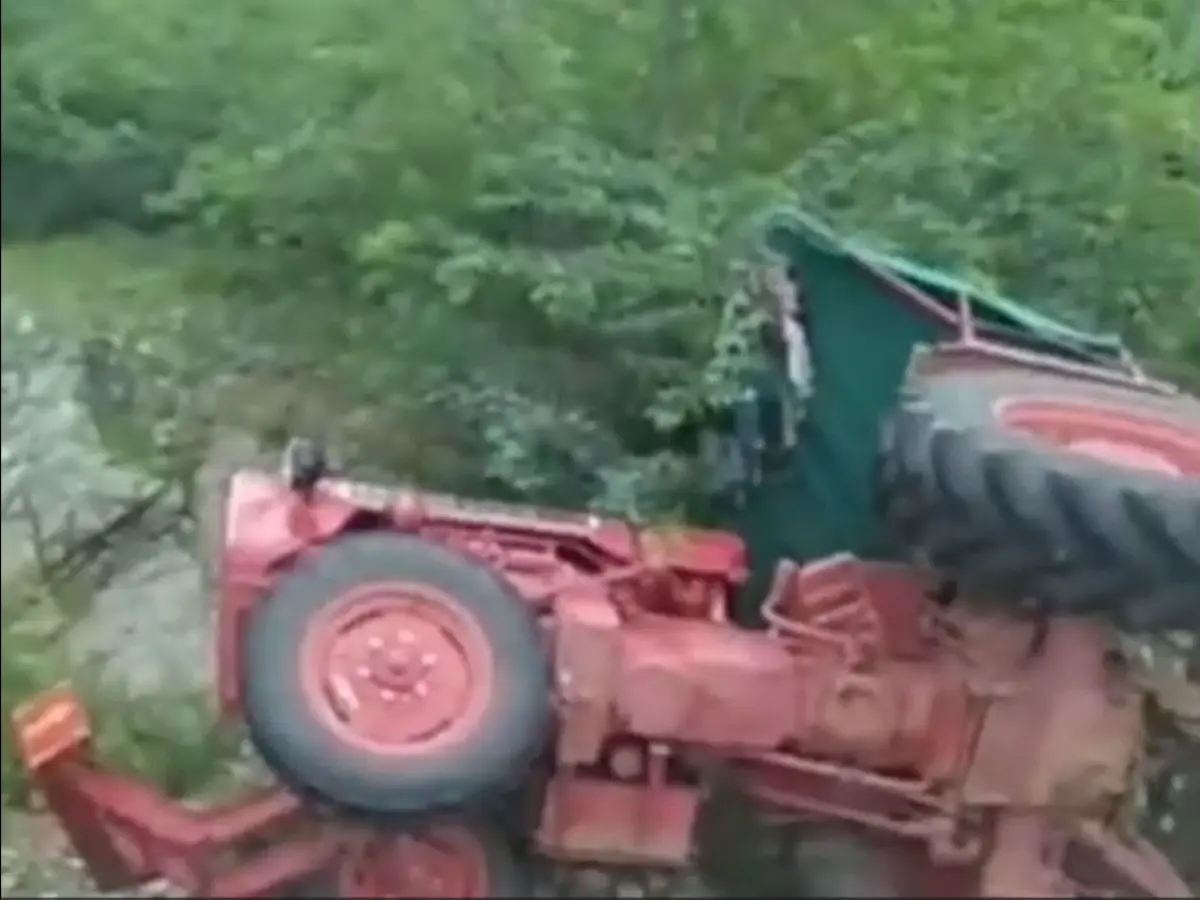 Sawai Madhopur News: अंधेरे में डूबा हादसा, सुबह मिली लाश! ट्रैक्टर समेत नदी में समा गया चालक, गांव में पसरा मातम Sawai Madhopur News: अंधेरे में डूबा हादसा, सुबह मिली लाश! ट्रैक्टर समेत नदी में समा गया चालक, गांव में पसरा मातम