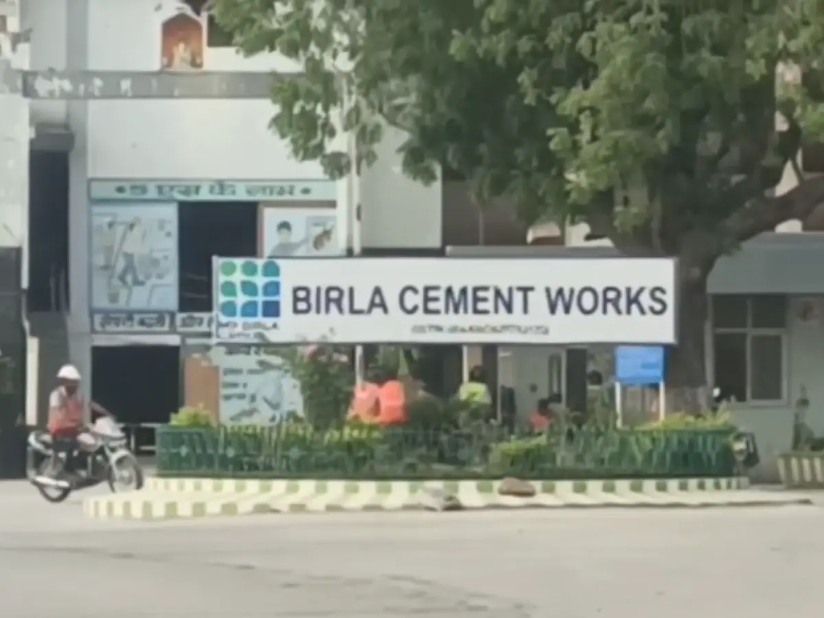 बिरला सीमेंट ने खनन विवाद पर तोड़ी चुप्पी, आरोपों को बताया तथ्यहीन