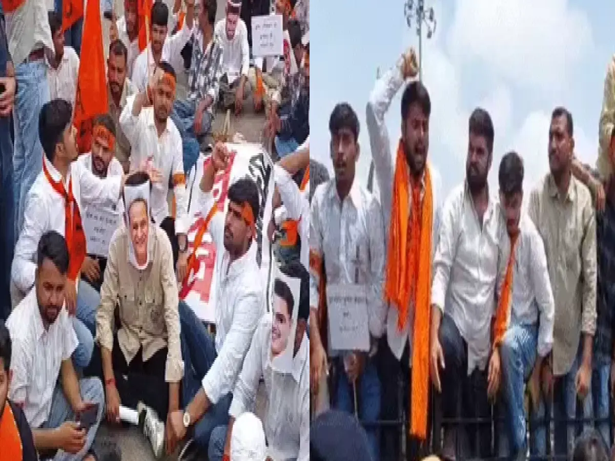 गहलोत-पायलट के मुखौटे, अर्थी और नारे... यूनिवर्सिटी में गरजा छात्र आंदोलन