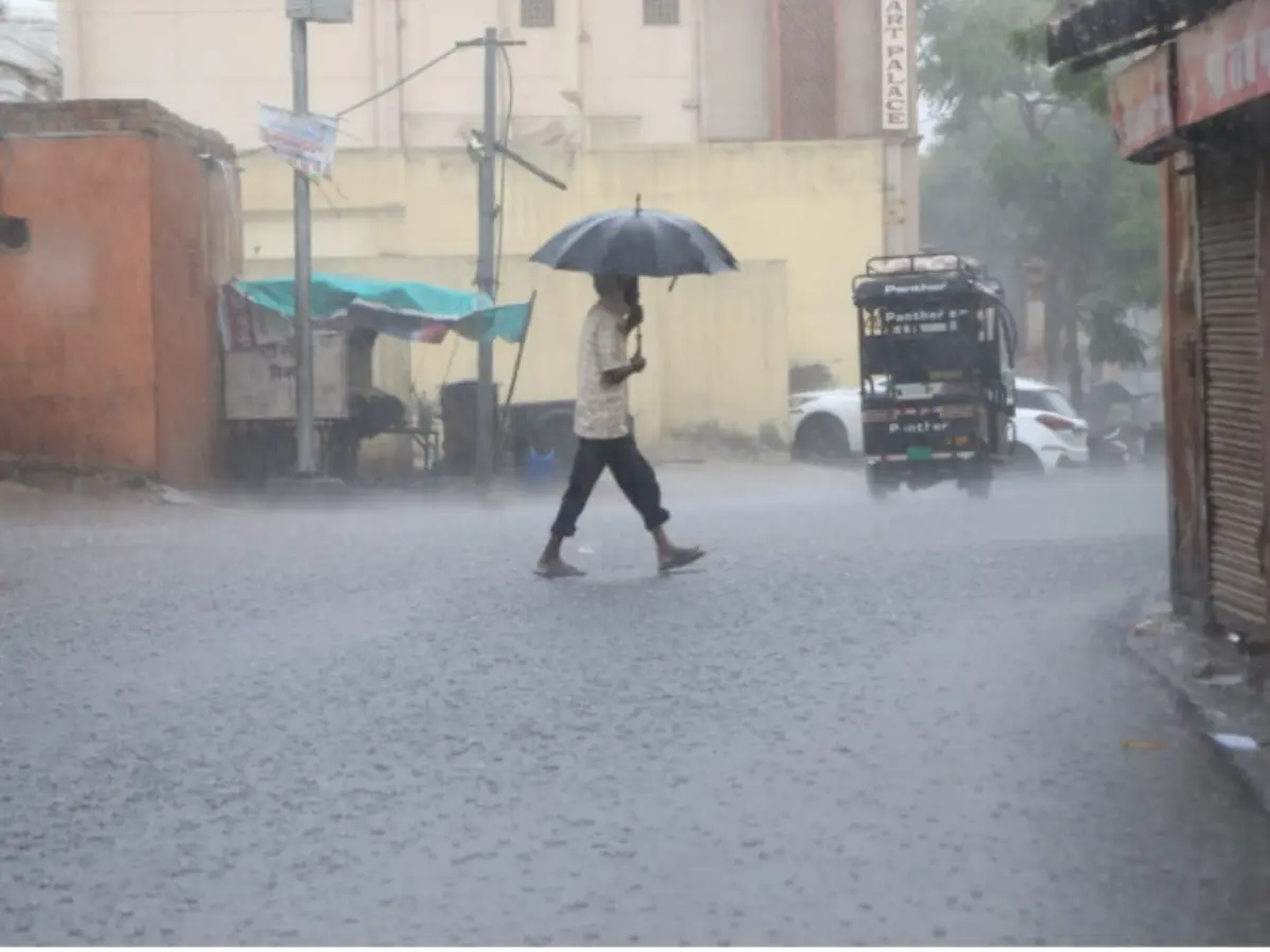 Rajasthan Rain Alert: मानसून की बारिश में भीग रहा राजस्थान, अजमेर में स्कूल बंद के आदेश, अलर्ट जारी
