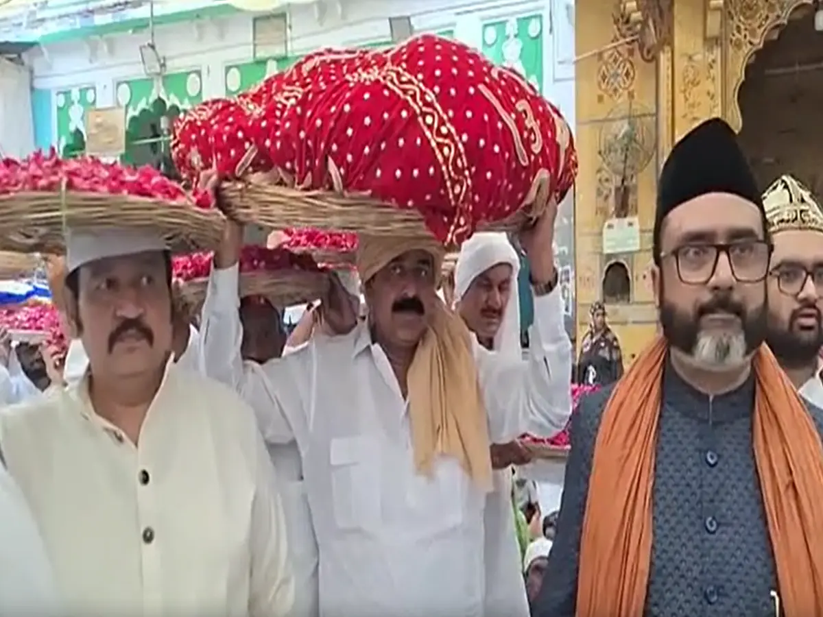 ख्वाजा के दर पर बिहार CM नीतीश की अर्जी! अजमेर शरीफ में पेश की गई चादर