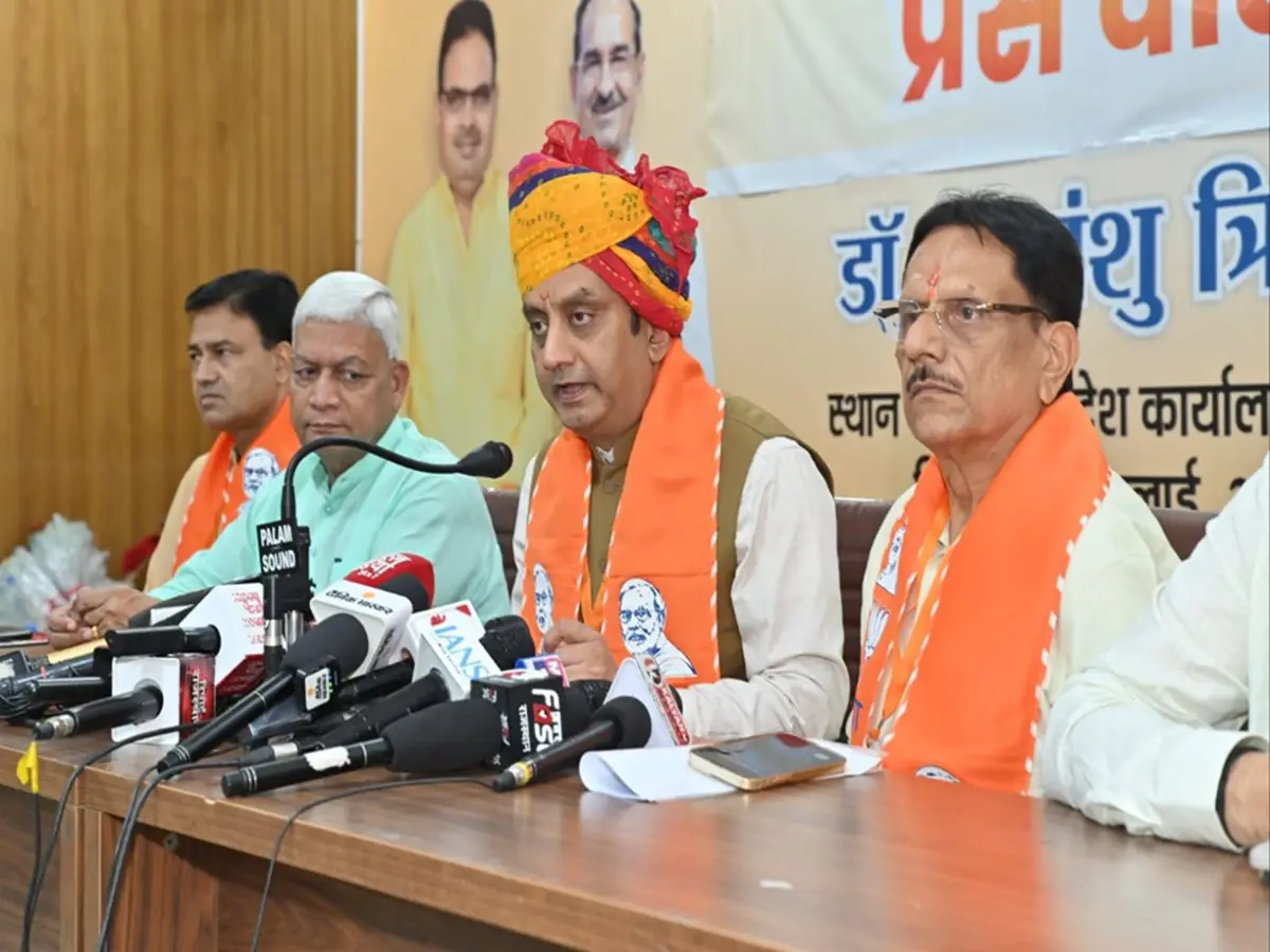 Rajasthan Politics: सुधांशु त्रिवेदी का कांग्रेस पर हमला, बोले - राहुल गांधी को विदेश नीति की नहीं है समझ