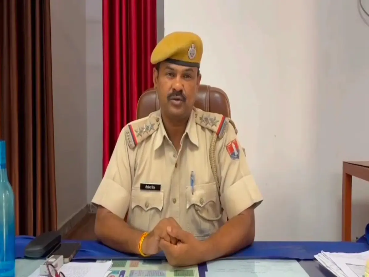 Dungarpur News: मोबाइल खरीदने के लिए किया जुर्म! स्कूल ड्रेस में मासूम दिखने वाले निकले लुटेरे