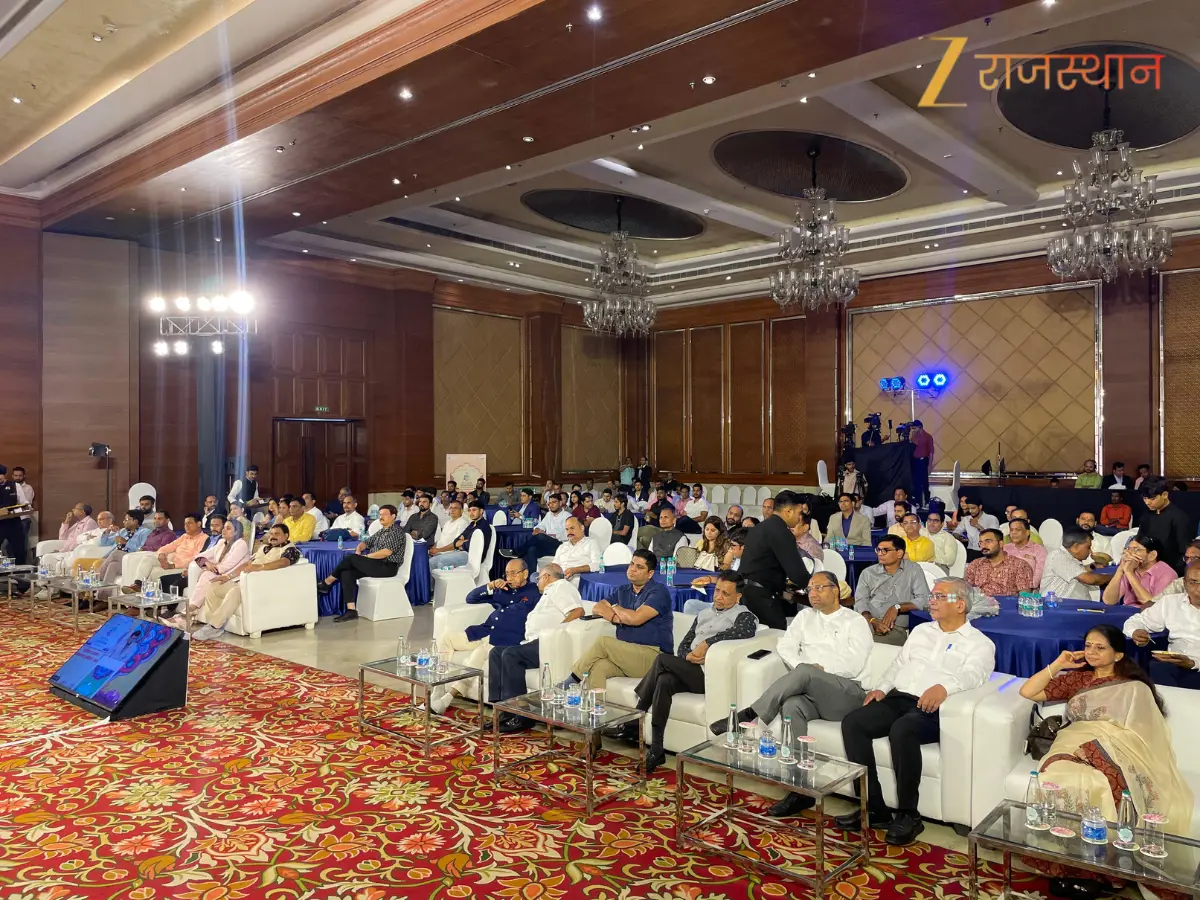 सरकार के रोडमैप और विकास योजनाओं पर चर्चा