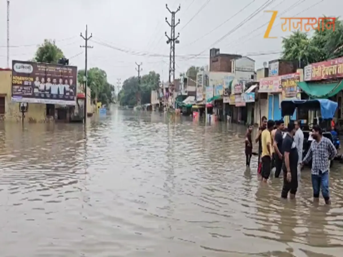 Churu: तारानगर में मूसलाधार बारिश का कहर! सड़कें बनी समंदर, घरों में घुसा पानी
