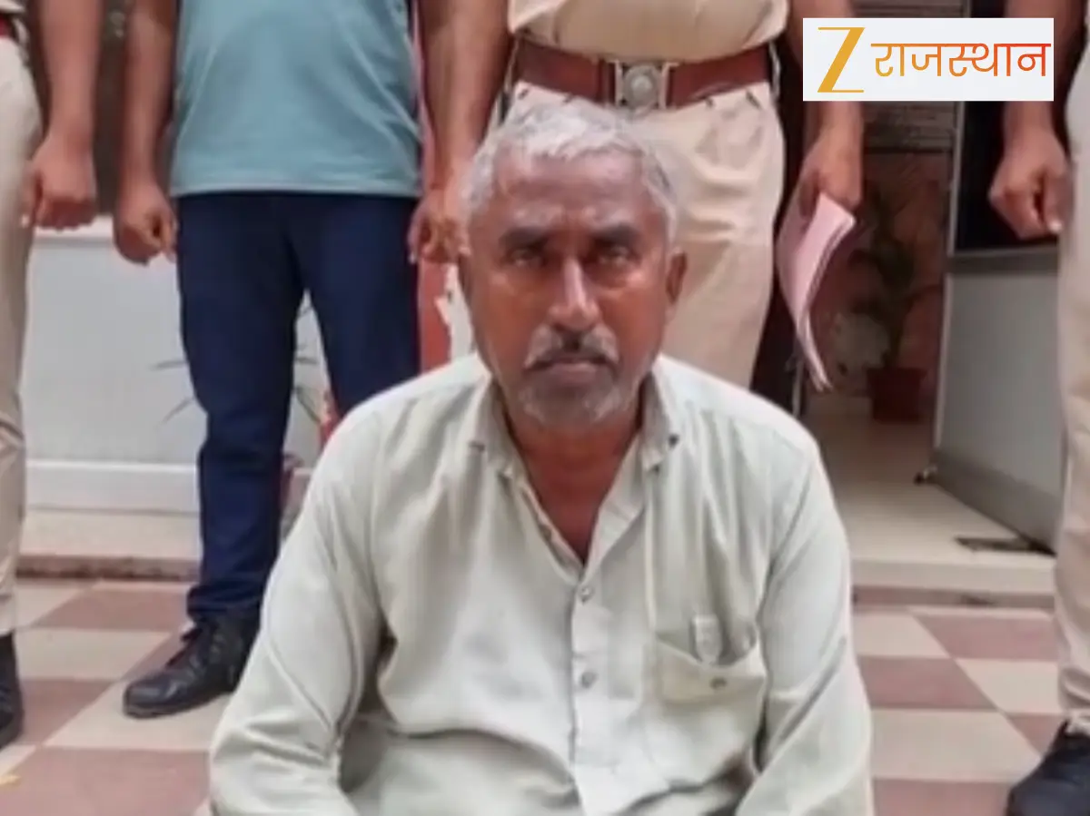 Chomu News: शादी का झांसा देकर ठगी करता था भाई, 8 साल से फरार चल रहा मास्टरमाइंड गिरफ्तार Chomu News: शादी का झांसा देकर ठगी करता था भाई, 8 साल से फरार चल रहा मास्टरमाइंड गिरफ्तार