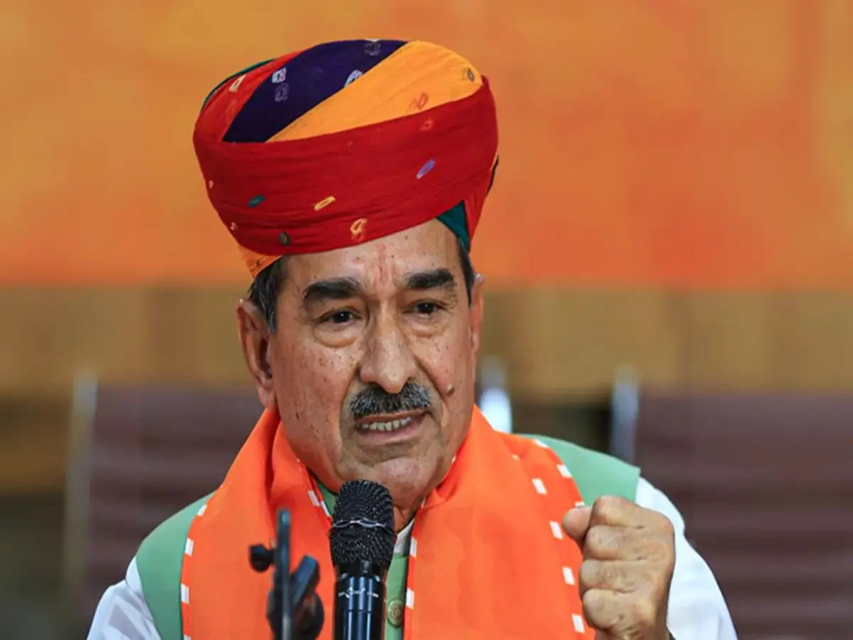 Rajasthan Politics: मदन राठौड़ ने कसा तंज, बोले- कांग्रेस ने तुष्टिकरण को बना दिया वोट बैंक का धंधा... Rajasthan Politics: मदन राठौड़ ने कसा तंज, बोले- कांग्रेस ने तुष्टिकरण को बना दिया वोट बैंक का धंधा...