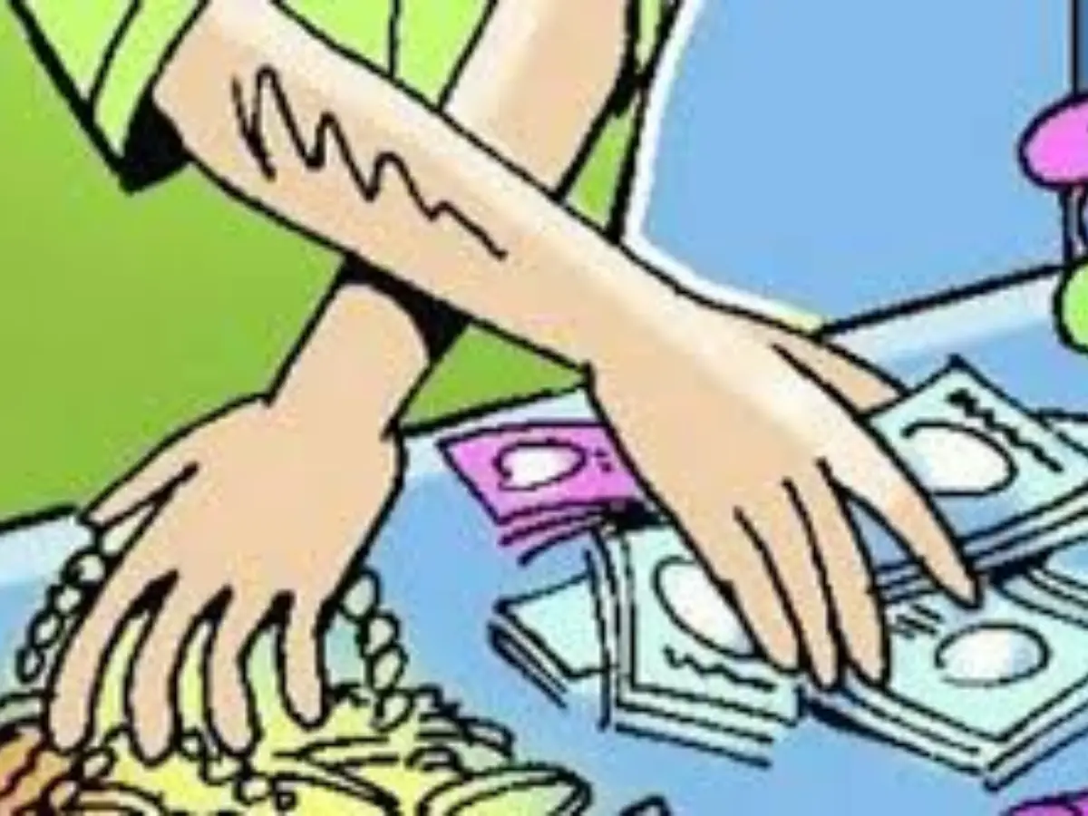Alwar News: जैन मंदिर के पास दुकान में हुई चोरी, नगदी-सामान ले गए चोर