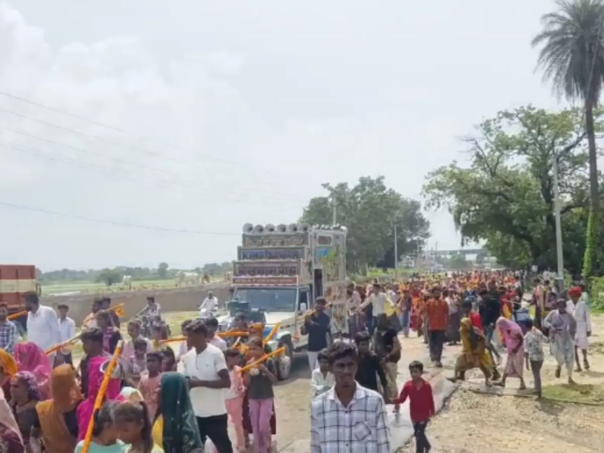 जहाजपुर में विशाल कांवड़ यात्रा, 551 कांवड़ियों ने किया सोमेश्वर महादेव का जलाभिषेक