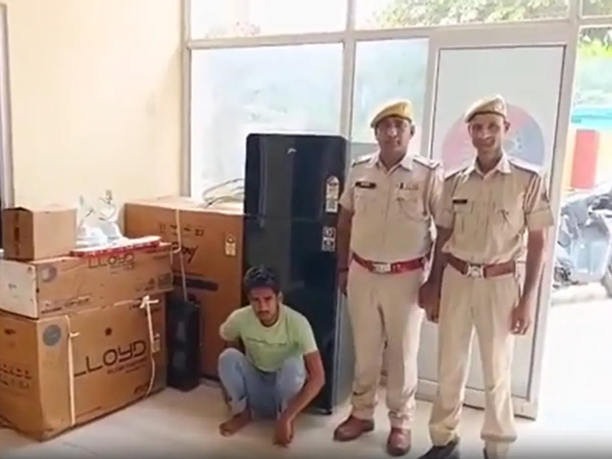 अलवर में लोन दिलाने के नाम पर ठगी, पति-पत्नी गिरफ्तार
