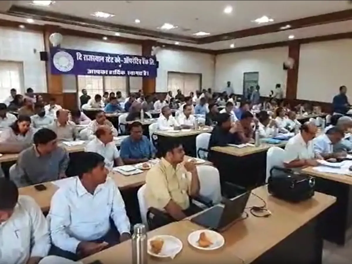 मुख्यमंत्री अवधिपार ब्याज राहत योजना से हजारों किसान हो रहे लाभान्वित, जानें किसे कितना मिला लाभ मुख्यमंत्री अवधिपार ब्याज राहत योजना से हजारों किसान हो रहे लाभान्वित, जानें किसे कितना मिला लाभ