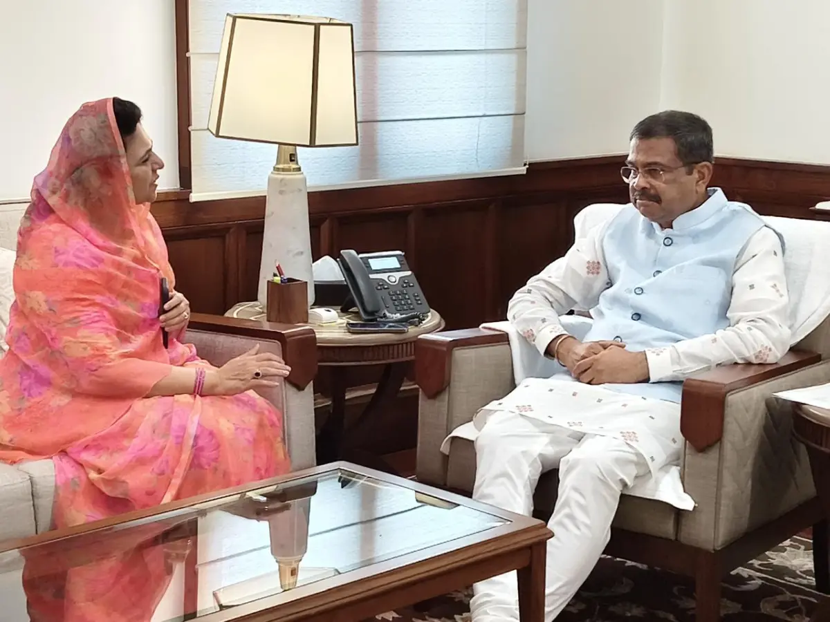 Rajasthan News Live: पाली जिला कांग्रेस कमेटी की कार्यकारिणी घोषित, गोविन्द सिंह डोटासरा ने की घोषणा Rajasthan News Live: पाली जिला कांग्रेस कमेटी की कार्यकारिणी घोषित, गोविन्द सिंह डोटासरा ने की घोषणा