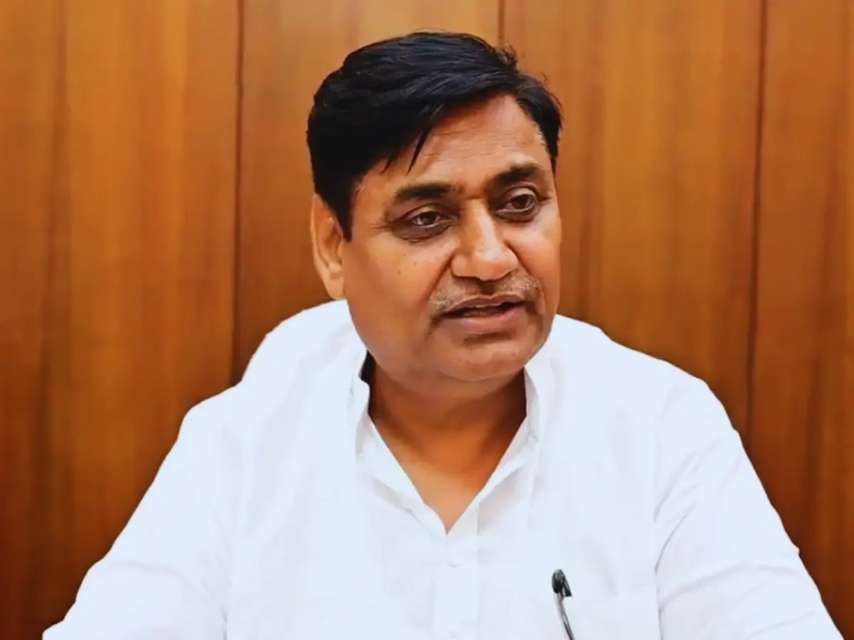 झालावाड़ हादसे को लेकर बोले गोविंद सिंह डोटासरा, कहा- सरकार संवेदनशील नहीं झालावाड़ हादसे को लेकर बोले गोविंद सिंह डोटासरा, कहा- सरकार संवेदनशील नहीं